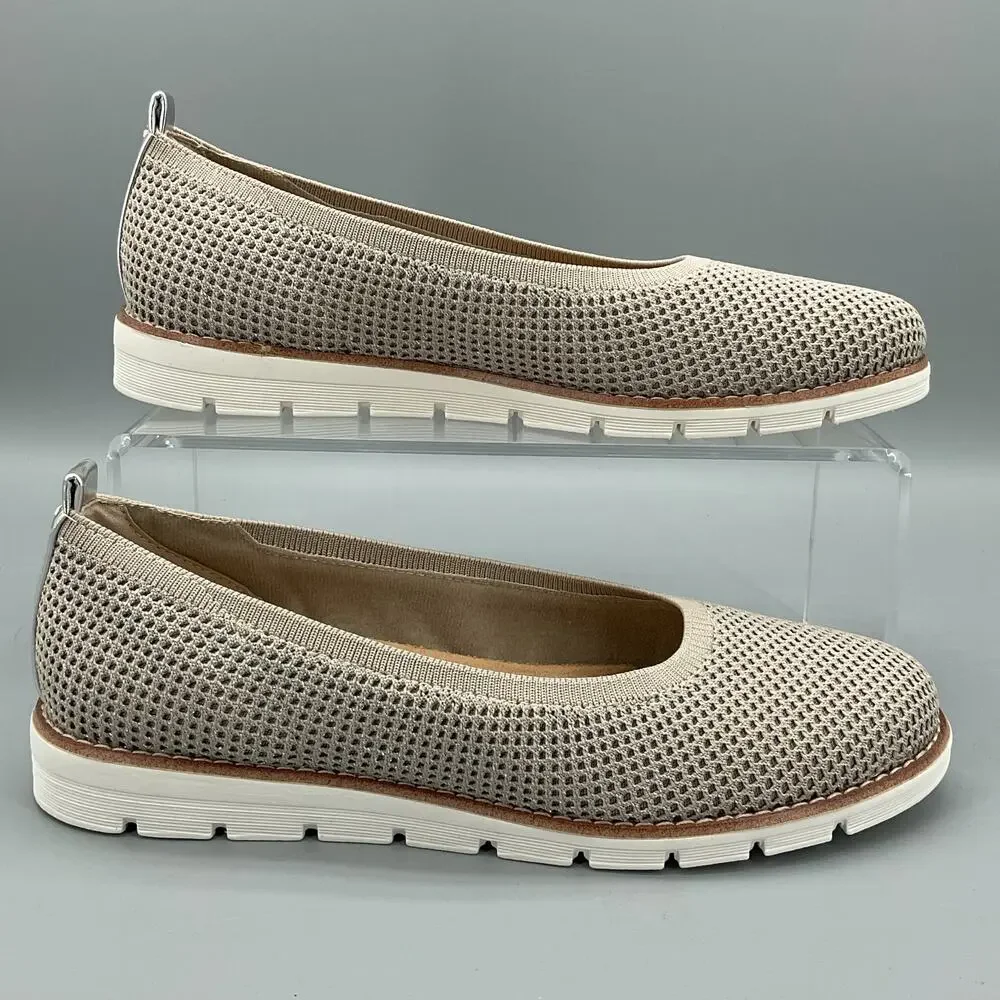 NEW Easy Spirit Women’s Kellina Slip on Flats Silver Size 8.5M